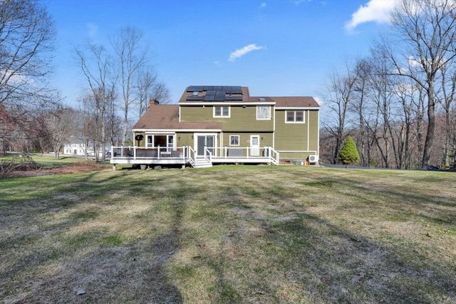 13 Stoneybrook Rd, Charlton, MA 01507