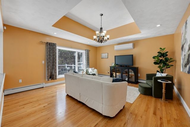 13 Stoneybrook Rd, Charlton, MA 01507
