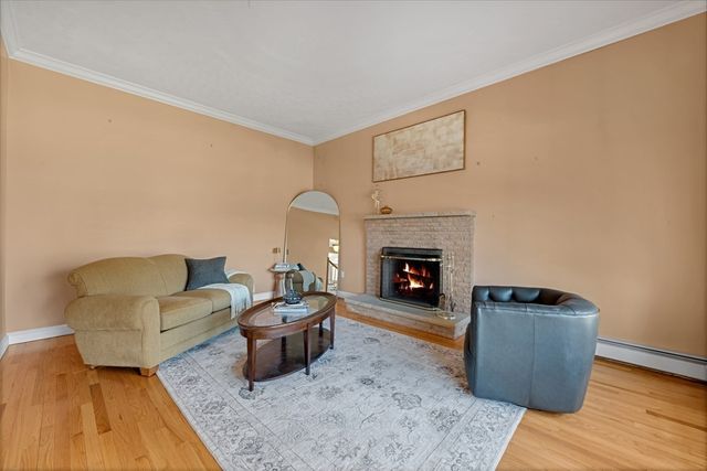 13 Stoneybrook Rd, Charlton, MA 01507