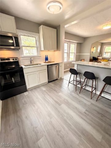 3922 Brookside Boulevard, Cleveland, OH 44111