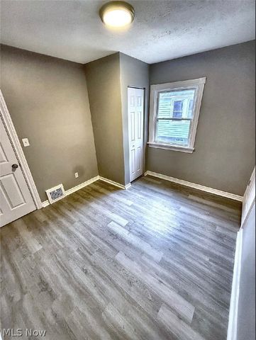 3922 Brookside Boulevard, Cleveland, OH 44111