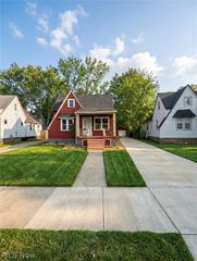 3922 Brookside Boulevard, Cleveland, OH 44111