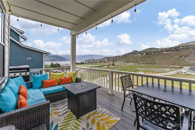 118 Porcupine Lane, Chelan, WA 98816