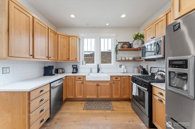 118 Porcupine Lane, Chelan, WA 98816