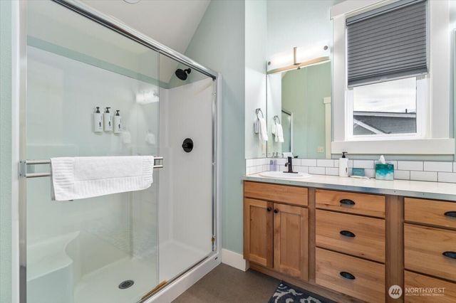 118 Porcupine Lane, Chelan, WA 98816