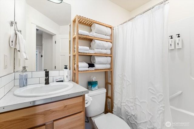 118 Porcupine Lane, Chelan, WA 98816