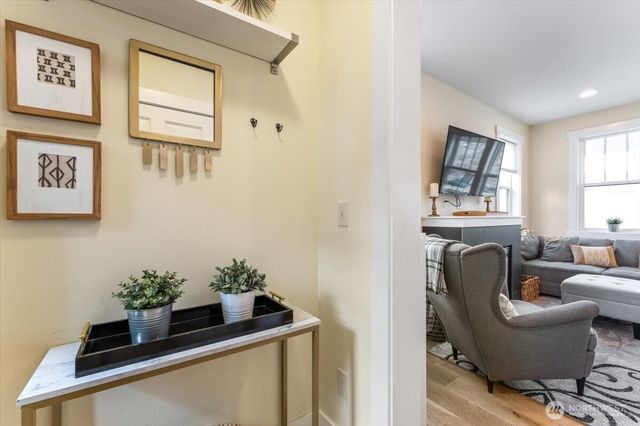 118 Porcupine Lane, Chelan, WA 98816