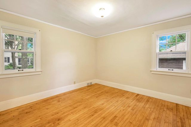 5901 N Shoreland AVENUE, Whitefish Bay, WI 53217