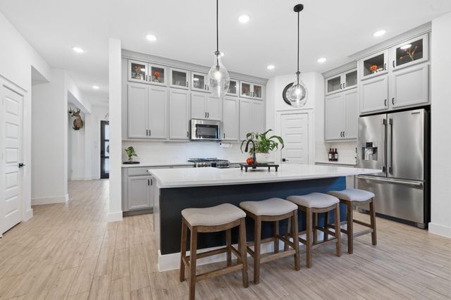 165 Bungalow Drive, Montgomery, TX 77316