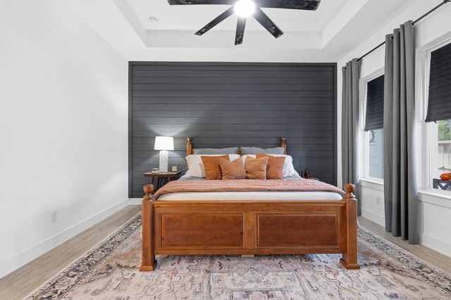 165 Bungalow Drive, Montgomery, TX 77316