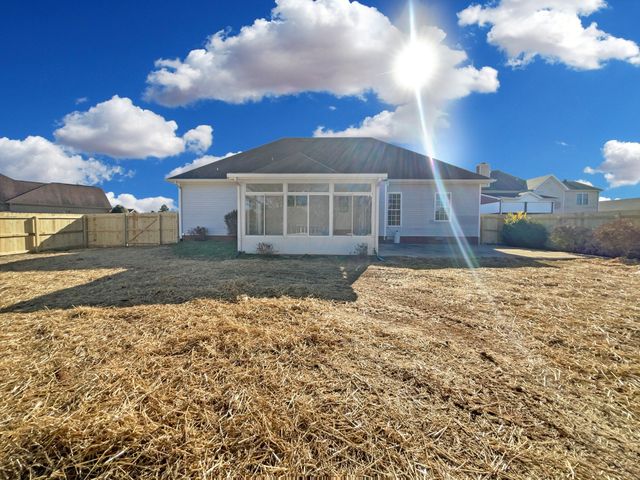 783 Parade Ct, Clarksville, TN 37040