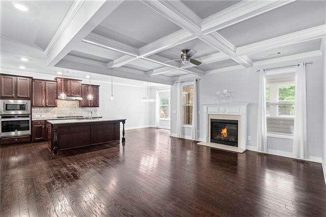 3198 Ivy Crossing Drive, Buford, GA 30519