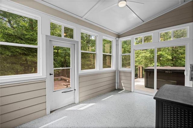 3198 Ivy Crossing Drive, Buford, GA 30519