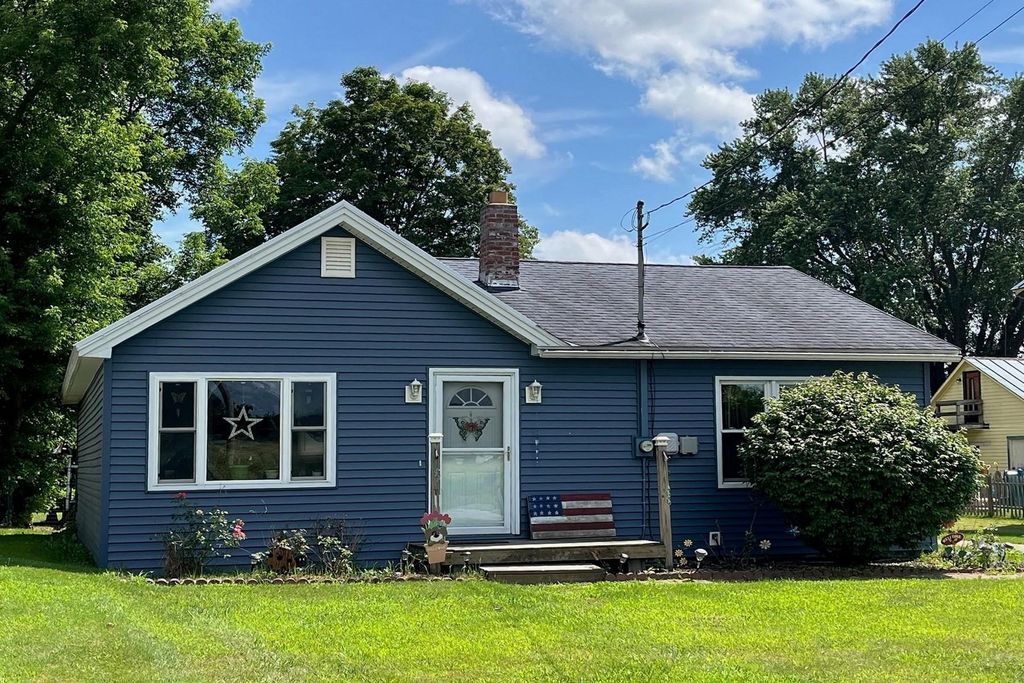233 Moulton Avenue, Clarendon, VT 05759