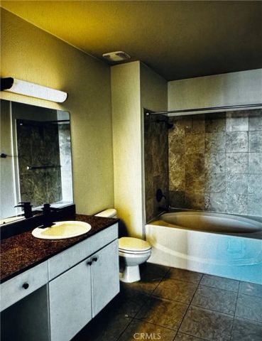 488 E Ocean 418, Long Beach, CA 90802