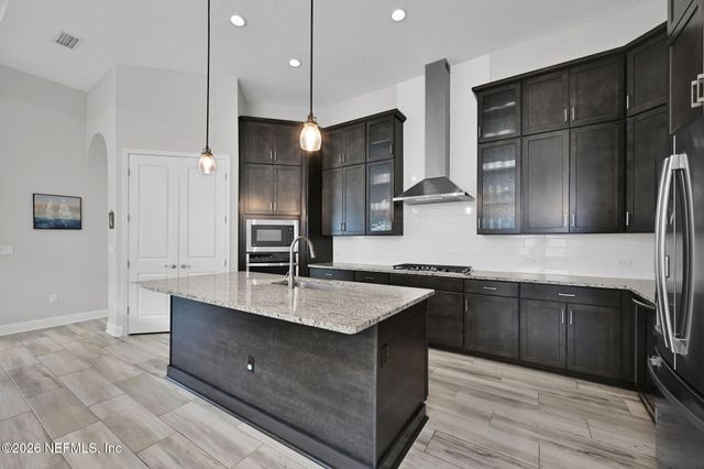 10246 FULCRUM Avenue, Jacksonville, FL 32256