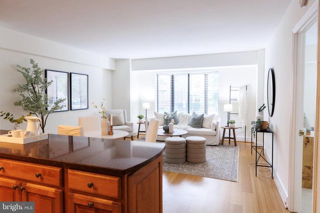 1825 T St NW Apt 104, Washington, DC 20009