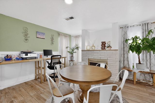 7800 Rainwater Road SW, Albuquerque, NM 87121