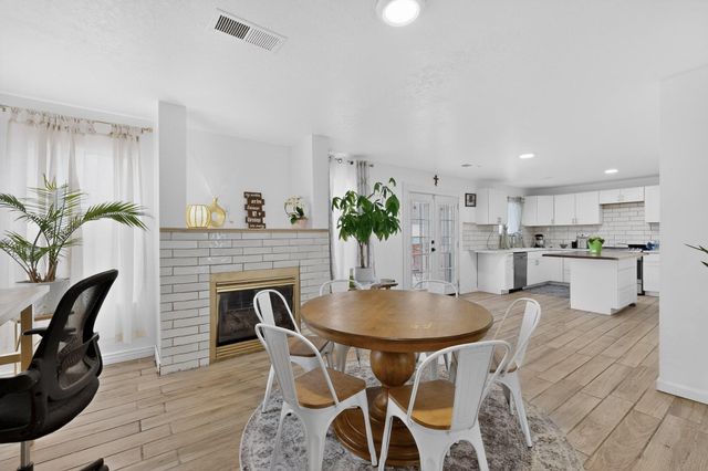 7800 Rainwater Road SW, Albuquerque, NM 87121