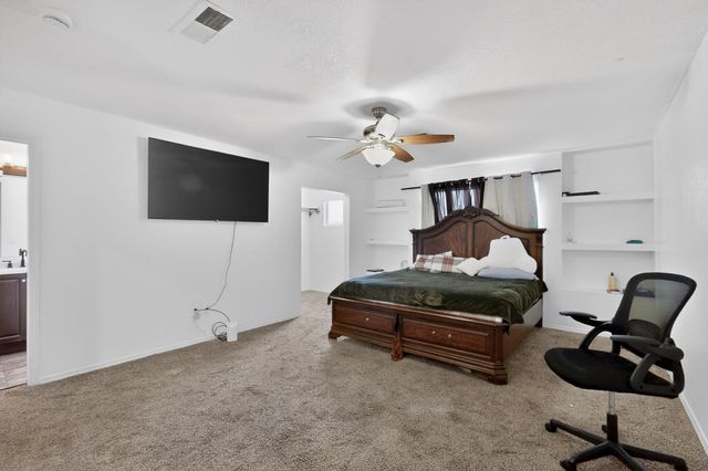 7800 Rainwater Road SW, Albuquerque, NM 87121