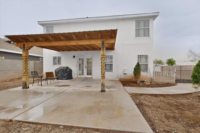 7800 Rainwater Road SW, Albuquerque, NM 87121