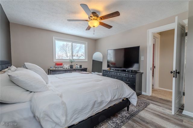 16711 Pearldale Avenue, Cleveland, OH 44135