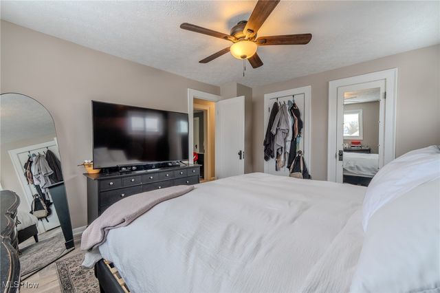 16711 Pearldale Avenue, Cleveland, OH 44135