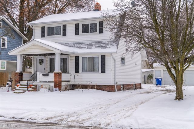 16711 Pearldale Avenue, Cleveland, OH 44135