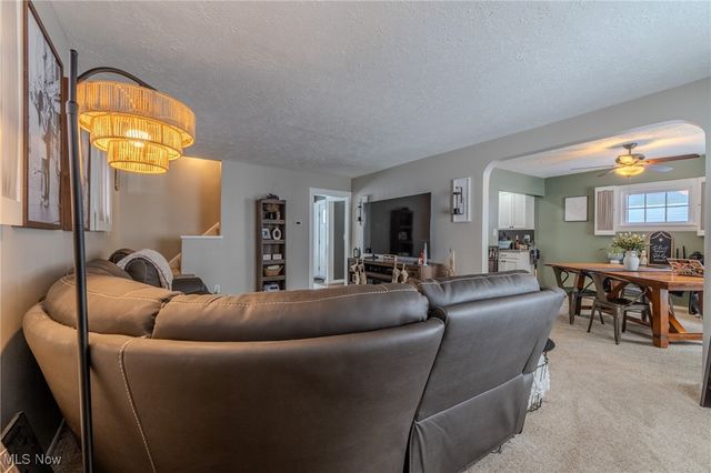 16711 Pearldale Avenue, Cleveland, OH 44135