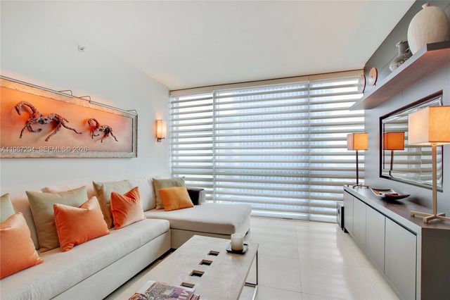 6801 COLLINS AVE 1104, Miami Beach, FL 33141