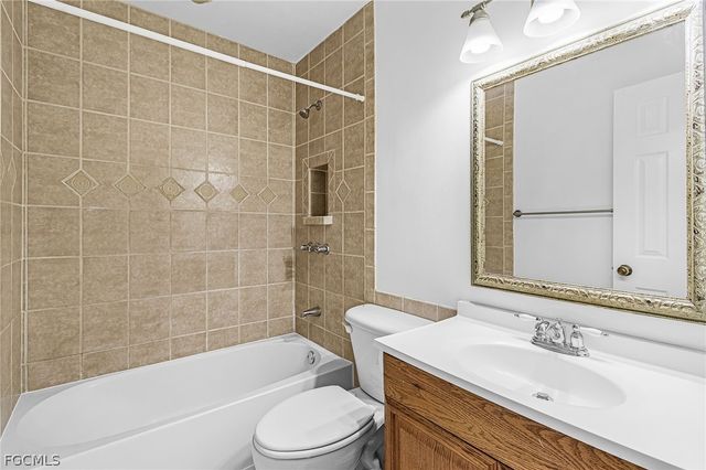 2119 Hibiscus RD, Fort Myers, FL 33905