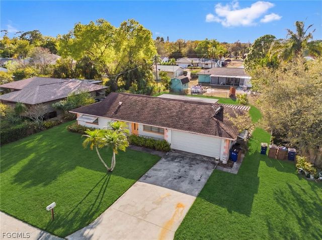 2119 Hibiscus RD, Fort Myers, FL 33905