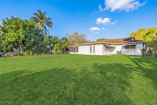 2119 Hibiscus RD, Fort Myers, FL 33905