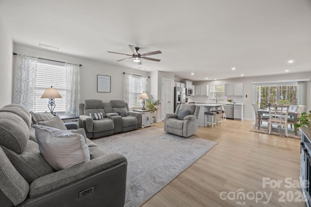 410 Hollis Place, Lancaster, SC 29720