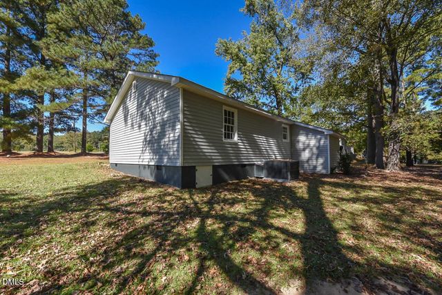 939 Cheves Road, Zebulon, NC 27597