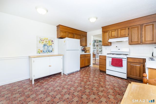 127 Stillwold Drive, Wethersfield, CT 06109