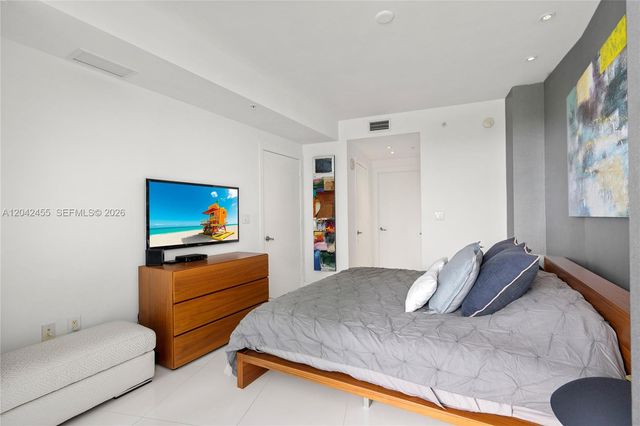 18201 Collins Ave 603, Sunny Isles Beach, FL 33160