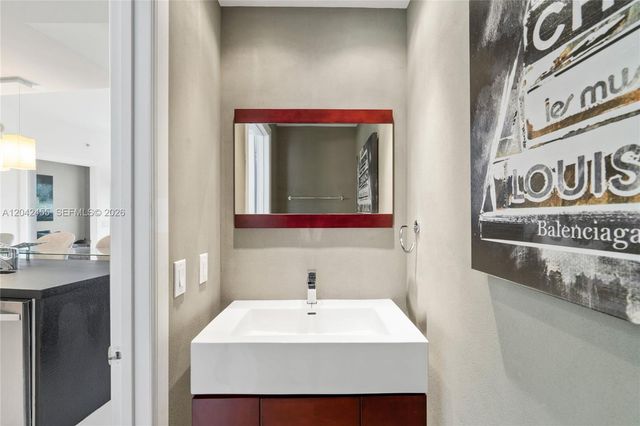 18201 Collins Ave 603, Sunny Isles Beach, FL 33160
