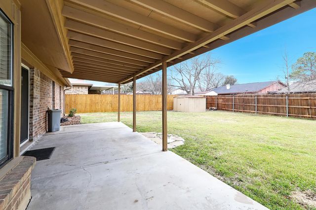 6632 Valley View Drive, Watauga, TX 76148