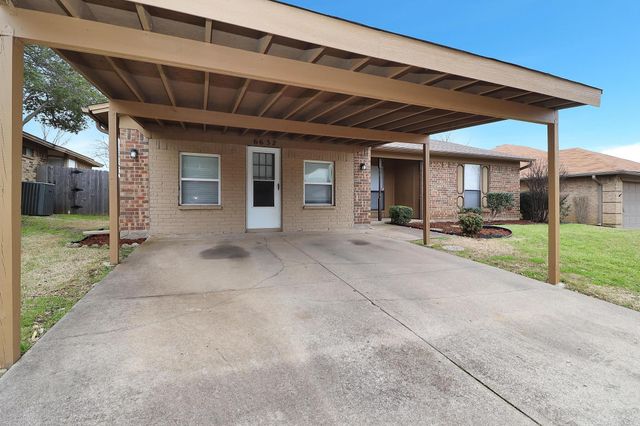6632 Valley View Drive, Watauga, TX 76148