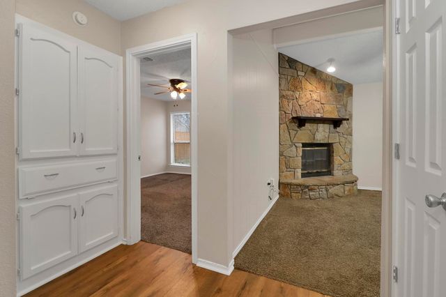 6632 Valley View Drive, Watauga, TX 76148