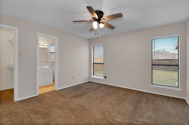 6632 Valley View Drive, Watauga, TX 76148