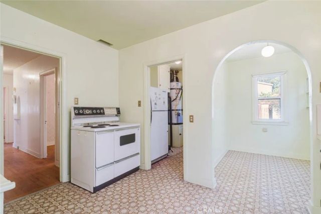735 E Verdugo Avenue, Burbank, CA 91501