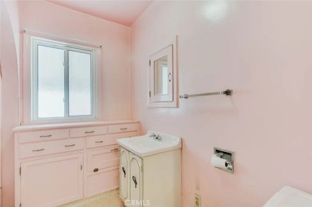 735 E Verdugo Avenue, Burbank, CA 91501