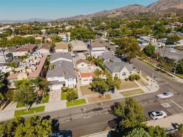 735 E Verdugo Avenue, Burbank, CA 91501