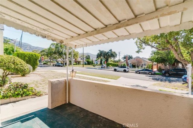735 E Verdugo Avenue, Burbank, CA 91501
