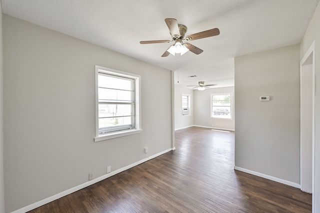 1501 Greenbrier Drive, River Oaks, TX 76114