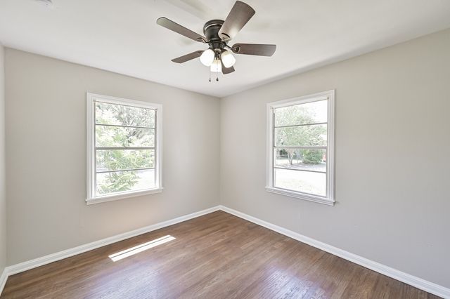 1501 Greenbrier Drive, River Oaks, TX 76114