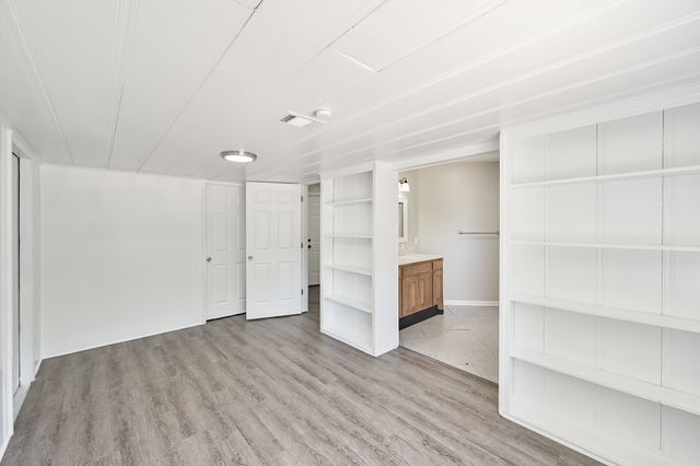 1501 Greenbrier Drive, River Oaks, TX 76114