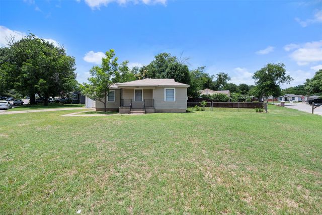 1501 Greenbrier Drive, River Oaks, TX 76114